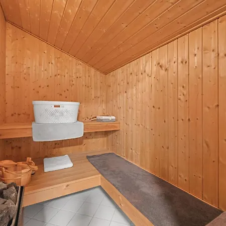 Σπίτι διακοπών Stunning In With Sauna